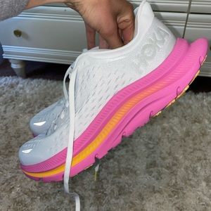 Brand New Hoka Kawana size 7.5